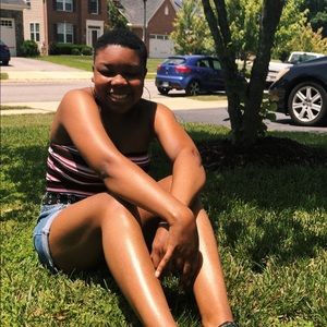 Meet your Posher, Alyssa